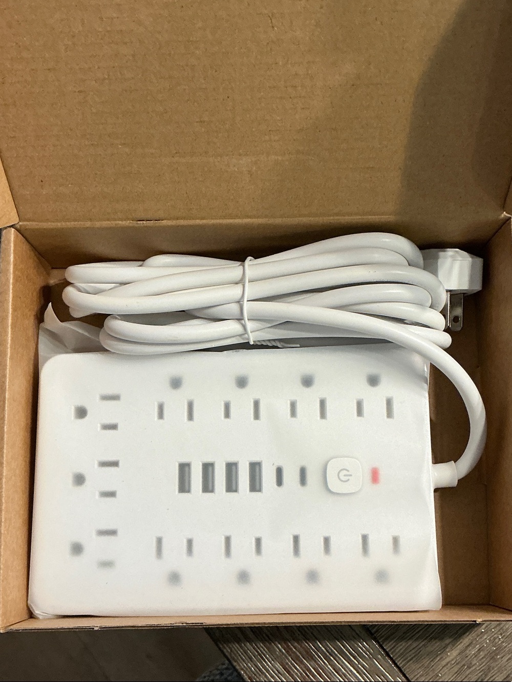 White Surge Protector Power Strip with USB Charging